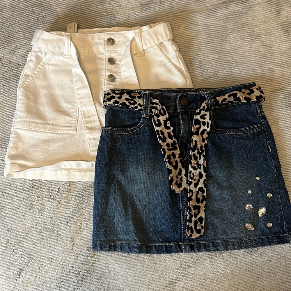 Bundle Two Girl Skirts Gymboree Denim Cheetah and Wonder Nation White Size 6/6X